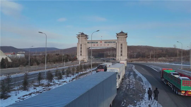 【首季开门红】绥芬河口岸迎来2026年首批进口鲜活帝王蟹